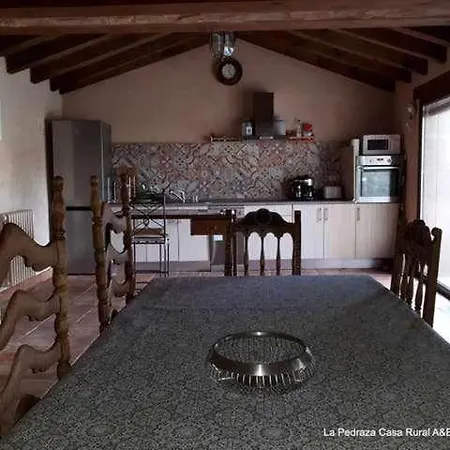 La Pedraza A Country house