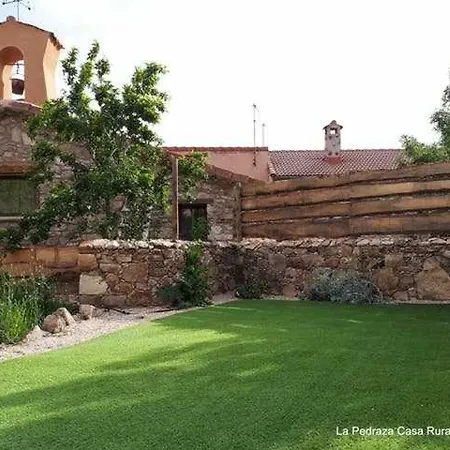 La Pedraza A Country house