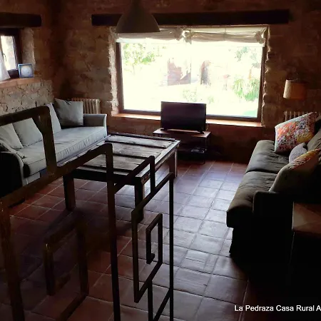 La Pedraza A Country house